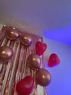 Snapshot of eva_y_marcelo chatting on 02.15.26 eva y marcelo online show from 02.15.26