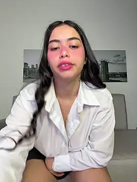 SophieRoyals online show from 03.22.26