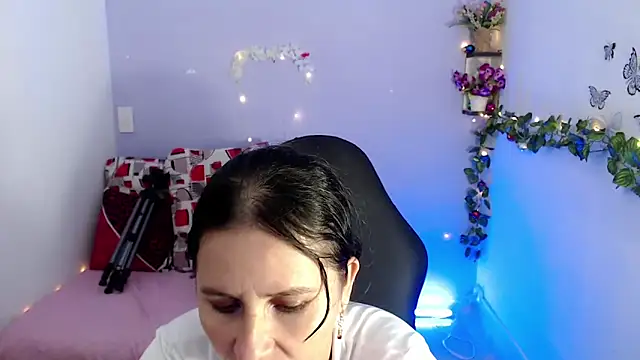 victoria jones online show from 01.11.25