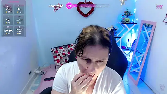 Snapshot of victoria_jones chatting on 02.25.26 victoria jones online show from 02.25.26