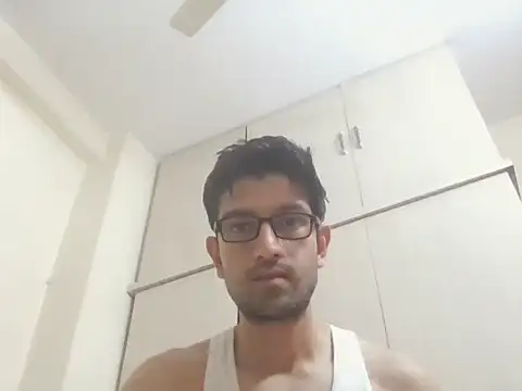 Snapshot of arjun_077 chatting on 11.29.25 arjun 077 online show from 11.29.25