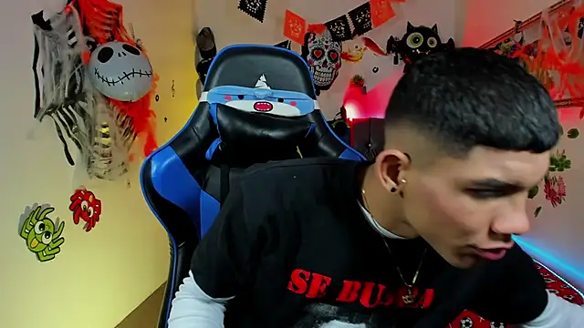 Damian latinxxx online show from 10.23.25