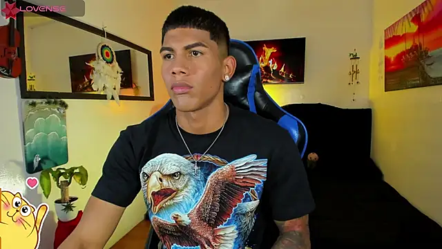 Snapshot of Damian_latinxxx chatting on 06.17.26 Damian latinxxx online show from 06.17.26