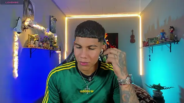 Snapshot of Damian_latinxxx chatting on 07.21.26 Damian latinxxx online show from 07.21.26