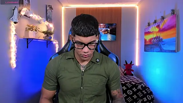 Snapshot of Damian_latinxxx chatting on 07.30.26 Damian latinxxx online show from 07.30.26