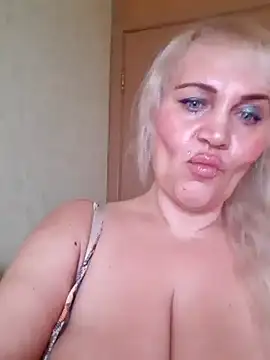 Snapshot of IsabellaBoni chatting on 01.23.25 IsabellaBoni online show from 01.23.25