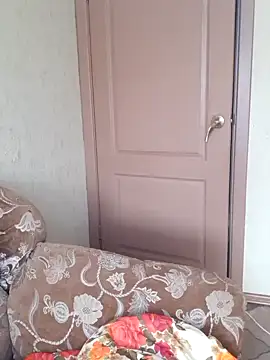 Snapshot of IsabellaBoni chatting on 02.14.25 IsabellaBoni online show from 02.14.25