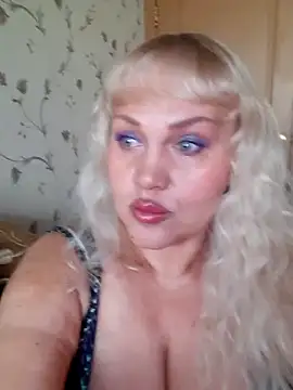 IsabellaBoni online show from 04.25.26