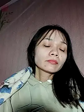 Cute20love20 online show from 12.30.24