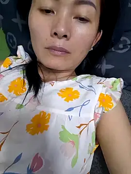 Baby-sexytits18 online show from 10.22.25