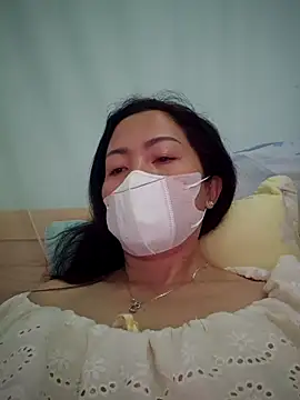 Baby-sexytits18 online show from 10.28.25