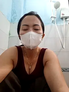 Baby-sexytits18 online show from 12.04.25