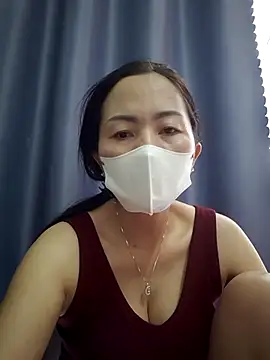 Baby-sexytits18 online show from 12.17.25