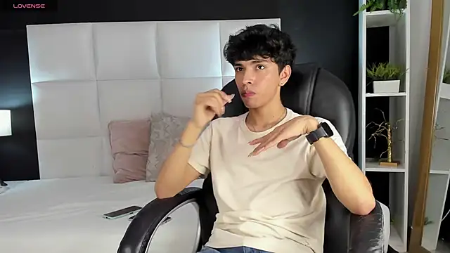 Santy carrington online show from 12.20.24