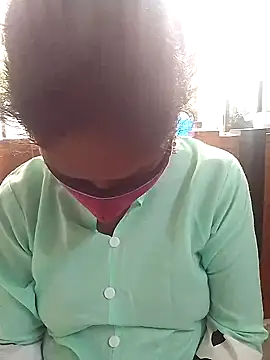 Snapshot of Tamil--Rani chatting on 01.08.25 Tamil--Rani online show from 01.08.25