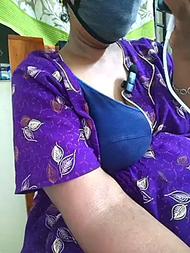 Snapshot of Tamil--Rani chatting on 01.16.25 Tamil--Rani online show from 01.16.25