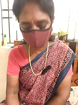 Snapshot of Tamil--Rani chatting on 01.30.25 Tamil--Rani online show from 01.30.25