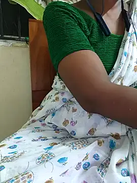 Snapshot of Tamil--Rani chatting on 02.14.25 Tamil--Rani online show from 02.14.25