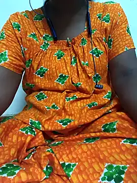 Snapshot of Tamil--Rani chatting on 02.19.25 Tamil--Rani online show from 02.19.25