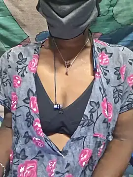 Snapshot of Tamil--Rani chatting on 11.03.25 Tamil--Rani online show from 11.03.25