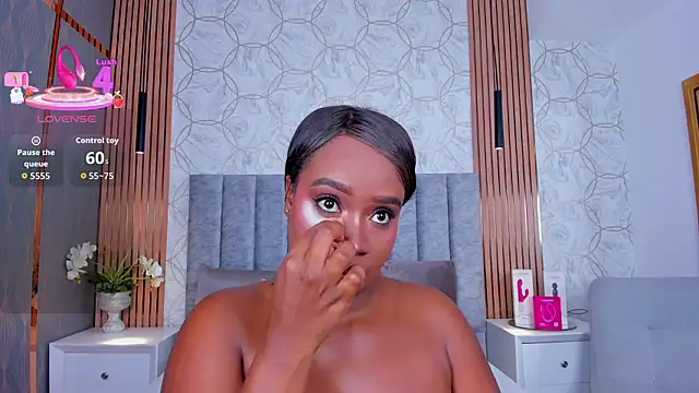 Britanymooree online show from 02.03.26