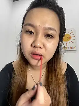 Odette68 online show from 11.14.25