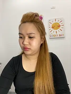 Snapshot of Odette68 chatting on 02.10.26 Odette68 online show from 02.10.26