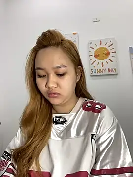 Snapshot of Odette68 chatting on 02.13.26 Odette68 online show from 02.13.26