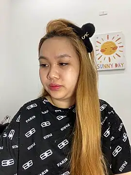 Snapshot of Odette68 chatting on 03.01.26 Odette68 online show from 03.01.26