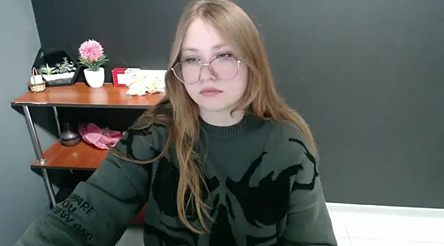lady minx online show from 12.04.24