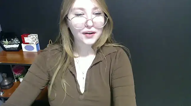 lady minx online show from 01.17.25