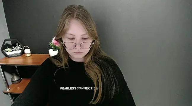 lady minx online show from 02.20.25