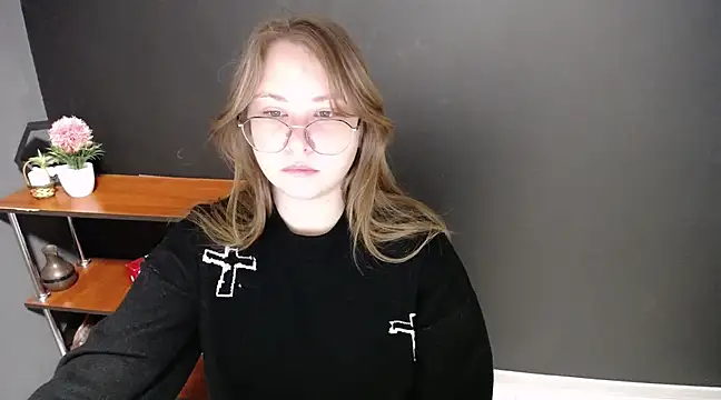 lady minx online show from 02.25.25