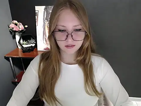 lady minx online show from 10.02.25