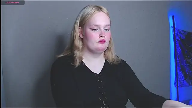 rozzhaos8 online show from 11.11.25