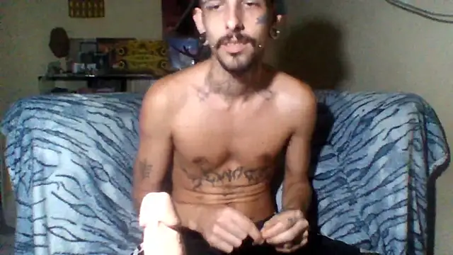 Snapshot of sellvageria chatting on 02.01.26 sellvageria online show from 02.01.26