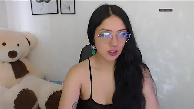 Snapshot of Suzanne_abbey chatting on 10.08.25 Suzanne abbey online show from 10.08.25