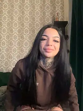Snapshot of CreamyInkky_ chatting on 01.20.25 CreamyInkky  online show from 01.20.25
