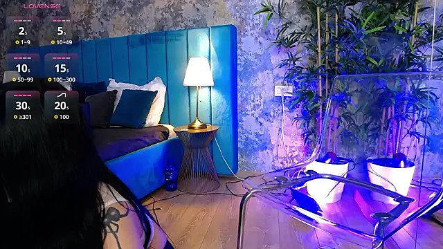 CreamyInkky  online show from 02.19.26