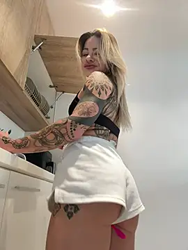 Divina X  online show from 01.15.26