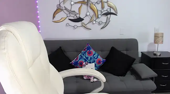 NicoleKitty  online show from 12.12.24