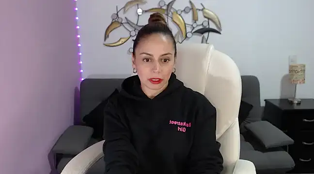 NicoleKitty  online show from 02.16.25