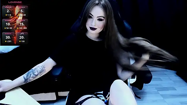 Snapshot of nasty_katty_ chatting on 10.22.25 nasty katty online show from 10.22.25