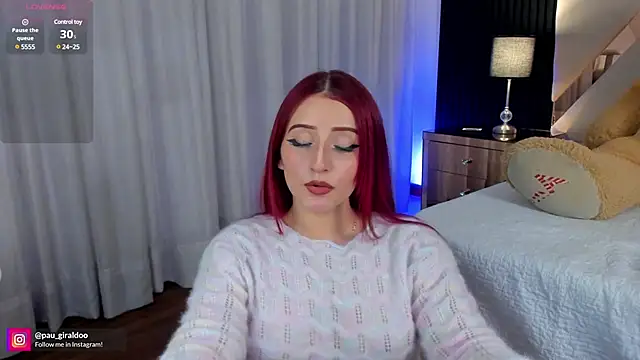 misspaulinaa online show from 01.07.25