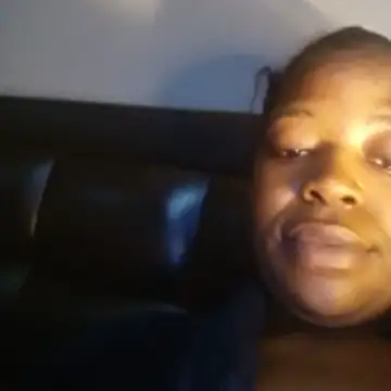 Snapshot of amarrabrown2024 chatting on 12.03.25 amarrabrown2024 online show from 12.03.25