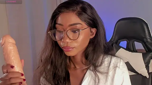 SavannahWildee online show from 02.09.25