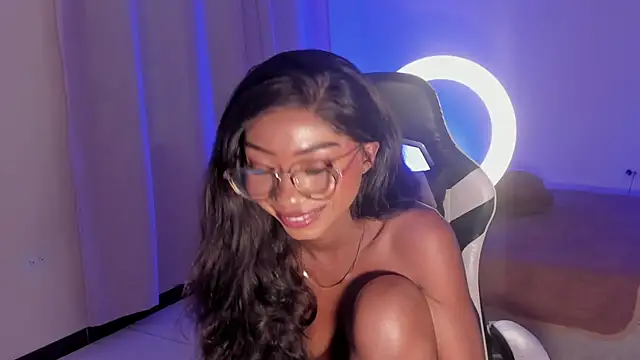 SavannahWildee online show from 02.09.25