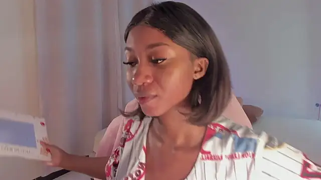 SavannahWildee online show from 02.20.25