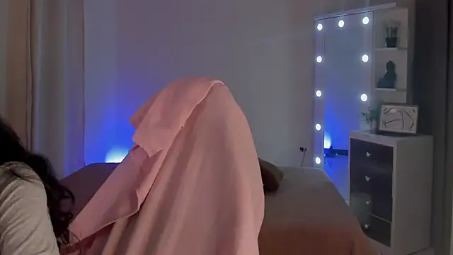 SavannahWildee online show from 02.25.25