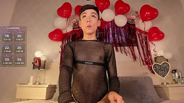 Snapshot of thommy_thompson chatting on 02.13.26 thommy thompson online show from 02.13.26